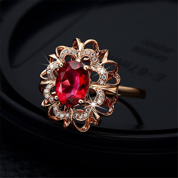 Women's 18K Rose Gold-plated Diamond-inlaid Hollow Flower Head Ring