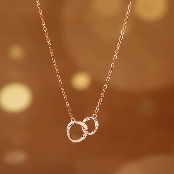Mobius Strip Necklace Female Summer Circle Clavicle Chain